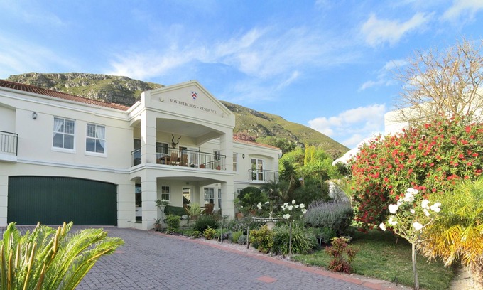 Hermanus Heights Casa | Von Abercron Residence
