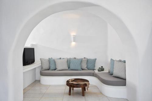 Santa Maria Cama Y Desayuno | VOTSALO - Semi Based Studio with Indoor Garden - Part Of White Dunes Luxury Boutique Hotel