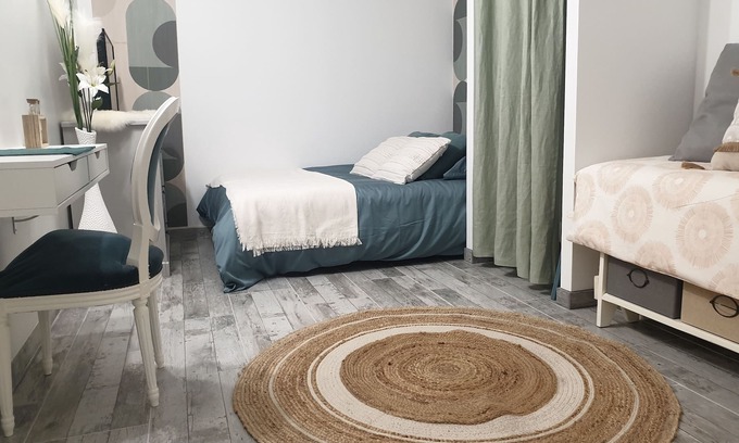 Bretigny-sur-Orge Cabina | Vrbo Property
