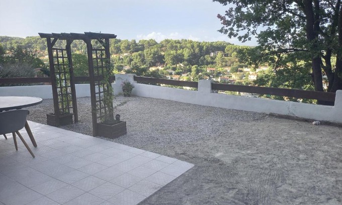 Peypin Apartamento | Vue magnifique, jardin et petit cocon en provence
