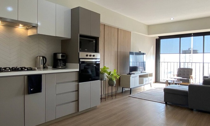 Santa Cruz Apartamento | w Artistic 2BR With Balcony in Miraflores