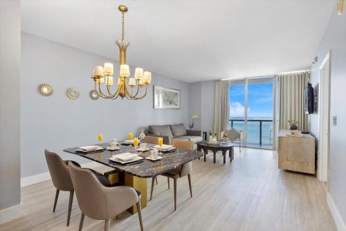 Downtown Miami Apartamento | W hotel High end ocean view 2 bedroom at icon brickell