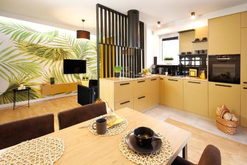 Koszalin Apartamento | W&K Gold Suite - Parking w garażu, Faktura VAT, Klimatyzacja, 5 min od dworca