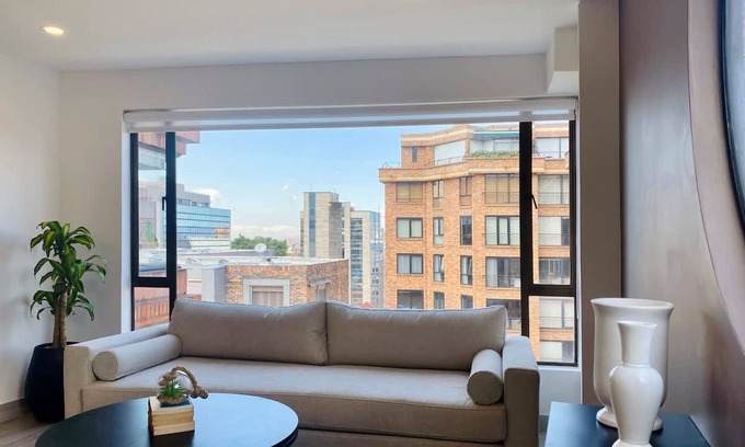 Chapinero Apartamento | w Trendy 2BR w Spectacular View in Chapinero