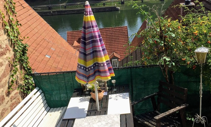 Hirschhorn Apartamento | W3. Neckarblick, nature, old town, former supply house of Hirschhorn Castle.