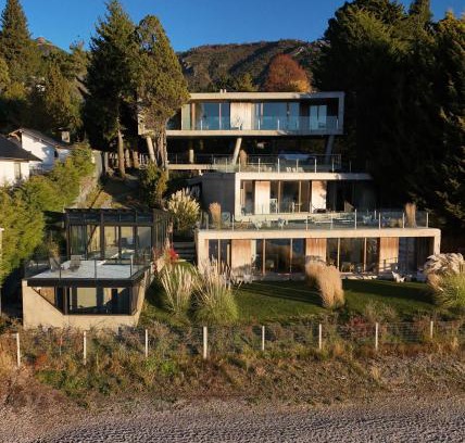 Playa Bonita Complejo | Wa One Lake Homes