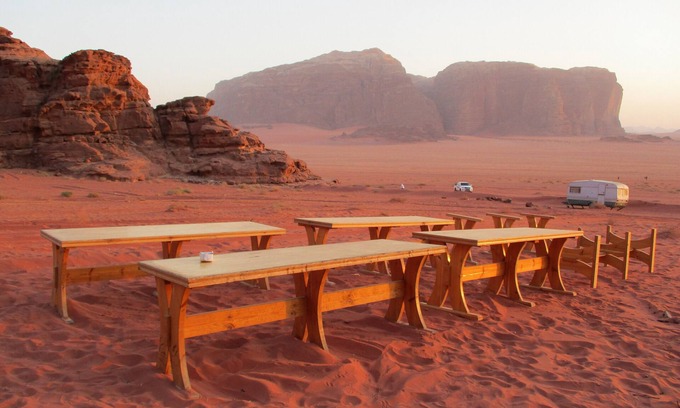 Wadi Rum Alquiler De RV | Wadi Rum Caravan Camp