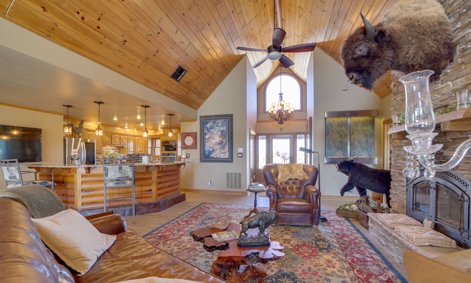 Wagoner Cabina | Wagoner Vacation Rental on 20 Acres w/ Horse Ranch