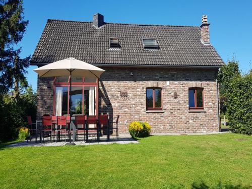 Waimes Casa | Waimes Forest-Edge Escape