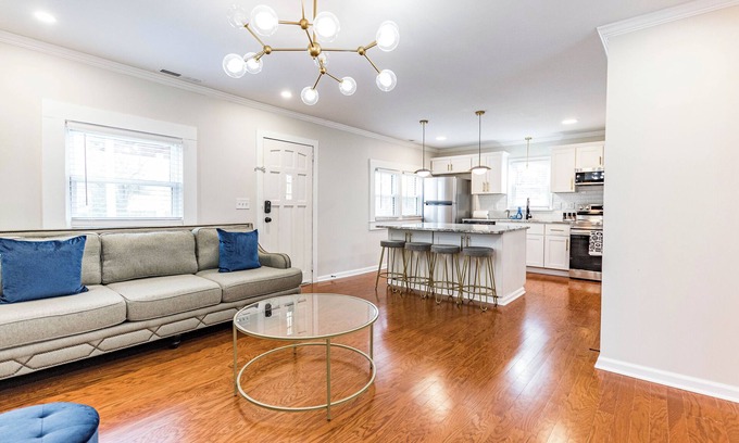 Youngsville Casa | Wake Forest cottage -starts at 3k/month