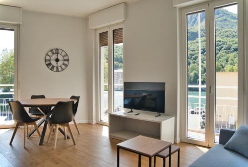 Lecco Apartamento | Wake of the lake - bright waterfront apartment