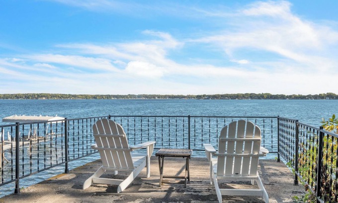 West Okoboji Cabina | Wake up on West Lake. Classic Cabin Retreat! Family Friendly with your own dock.