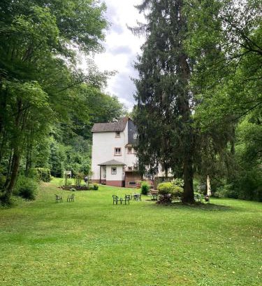 Alf Apartamento | Wald Villa Üssbach