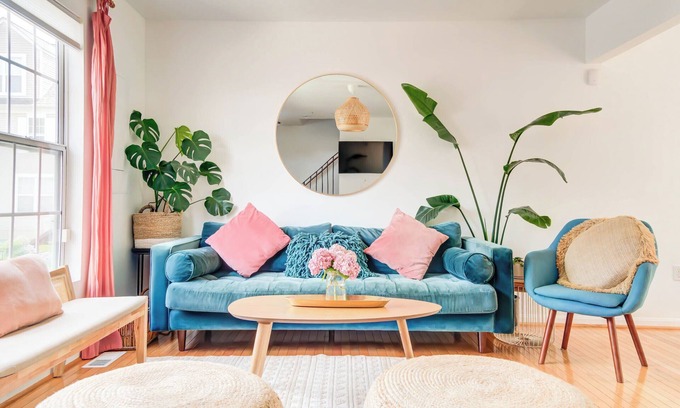 North Beach Casa | Walk to Beach! King Bed & Free Beach Passes