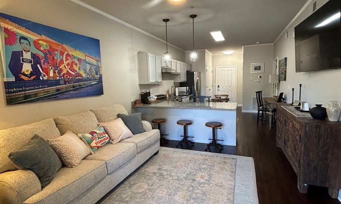 Starkville Condominio | Walk to Campus, Cotton District, and Downtown!!!