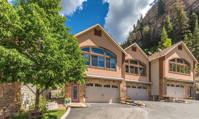 Ouray Casa | Walk to Downtown - Across from Ouray Hot Springs - Townhome with Balcony