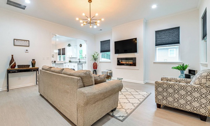 Hogansville Casa | Walk to Downtown! Modern Hogansville Home w/ Patio