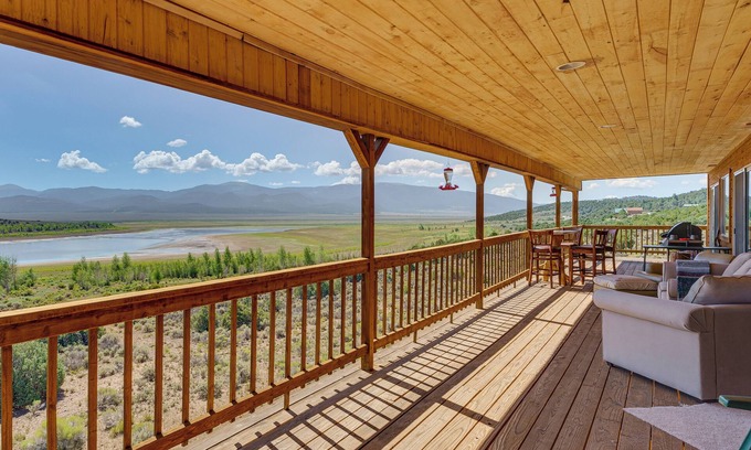 San Luis Casa | Walk to Lake: Scenic Southern Colorado Escape!