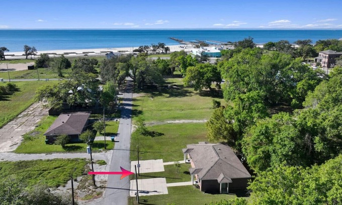 Mississippi City Apartamento | Walk to the Beach! No cleaning fee!