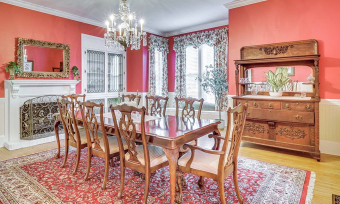 Elizabeth City Casa | Walk to Waterfront: Downtown Elizabeth City Home!