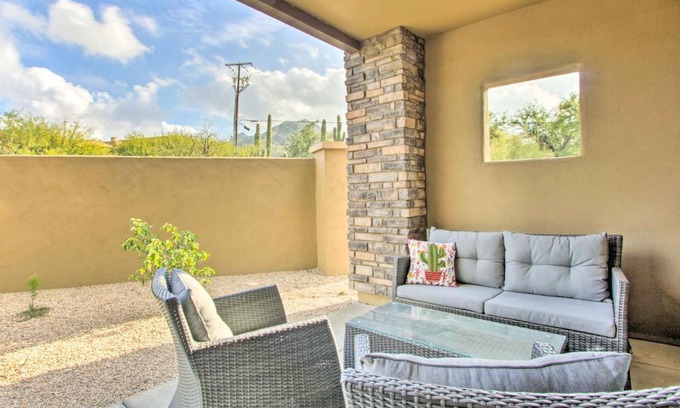 Cave Creek Casa | Walkable Cave Creek Townhome with Private Patio!