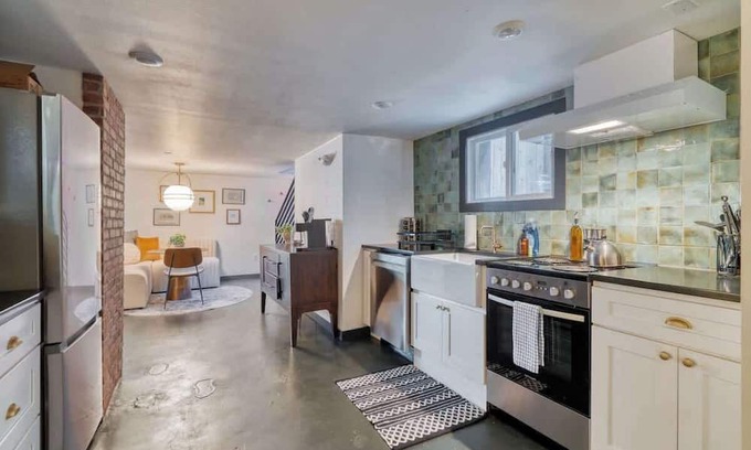 Nob Hill Apartamento | Walkable NW 23rd Retreat – Style & Comfort