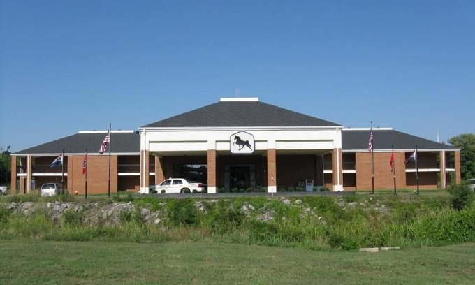 Lewisburg Hotel | Walking Horse Lodge Lewisburg