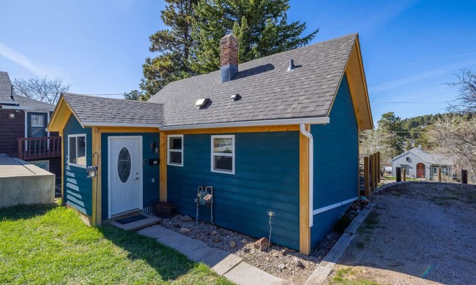 Deadwood Casa | Walsh's Studio Cabin