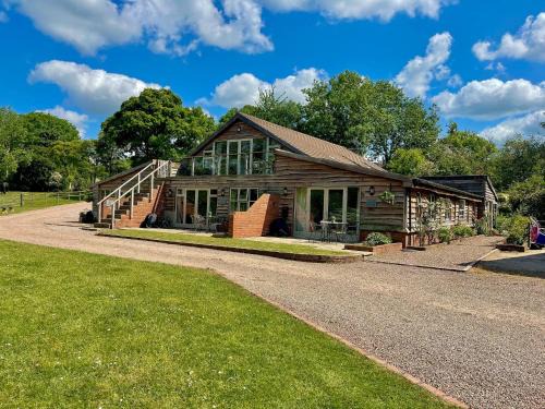 Cutnall Green Casa | Warbler Lodge