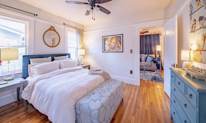 Fresno Casa | Warm 3-Bedroom Bungalow in Historic Tower District