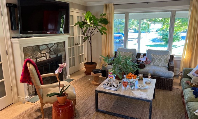 Belmar Casa | Warm and Inviting Fully Equipped Long Term Rental in Wall Twp