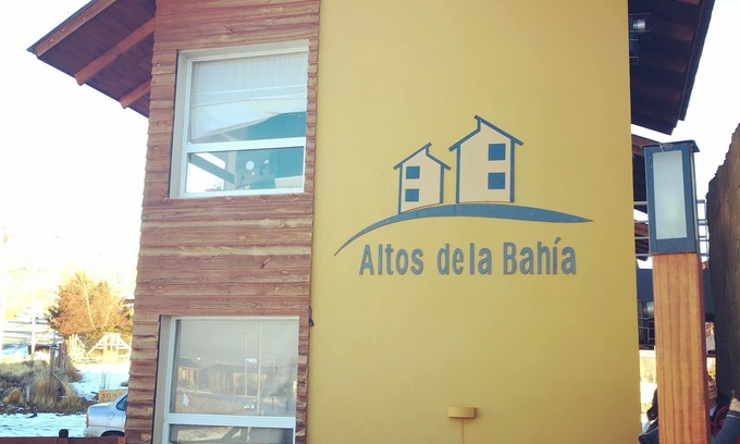 Macrozona Bahía Redonda y Primeros Faldeos Apartamento | Cálido y moderno apartamento con vista al lago