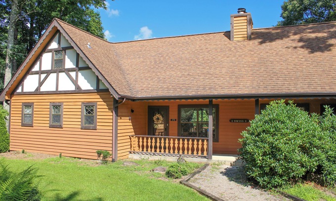 Burnsville Chalet De Esquí | Warm and Welcoming Chalet in Burnsville