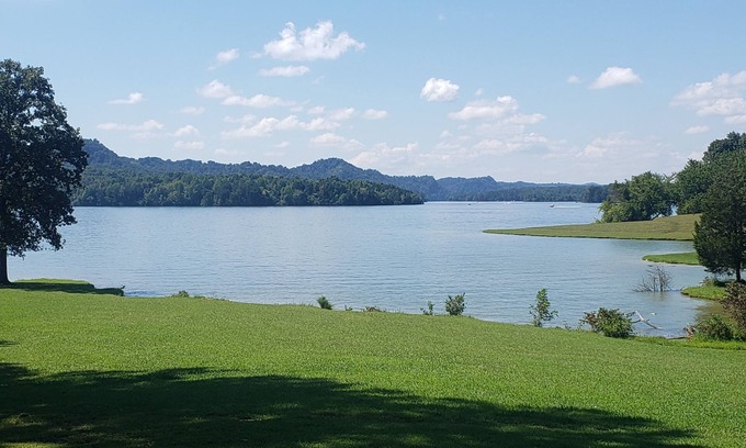 Vonore Cabaña | Water front cottage w/water access, firepit & great sunsets.