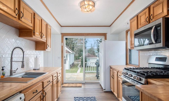 Beachwood-Bluffton Casa | Water's Edge Getaway, The Perfect Homebase For Your Next Beach Vacation
