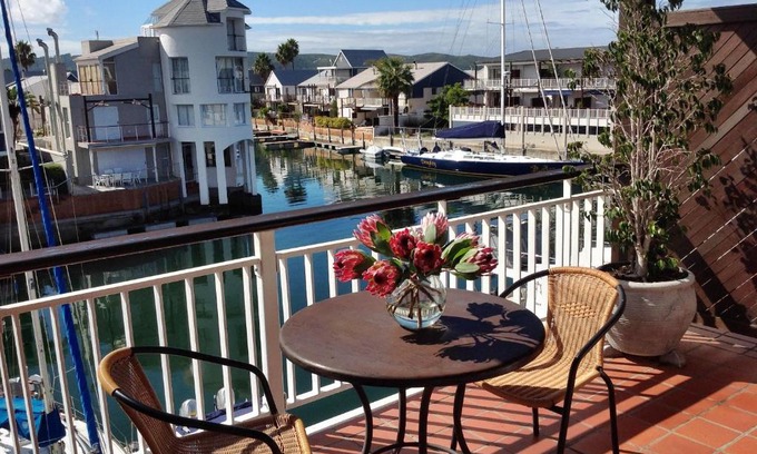 Knysna Central Apartamento | WATERFRONT 15 QUAY WEST