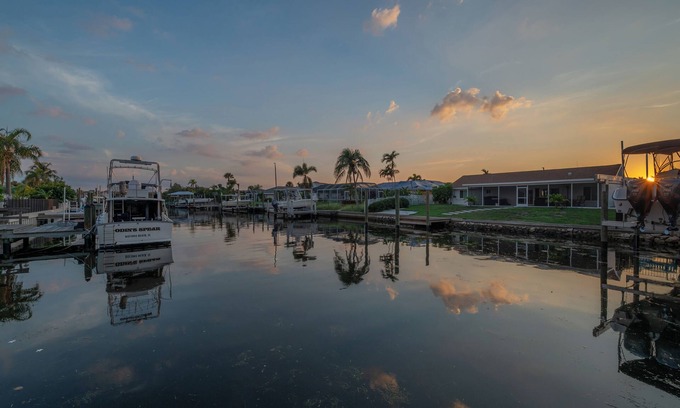 Bal Harbour Casa | Waterfront 3BR/2BR Coastal Retreat w/ Pool
