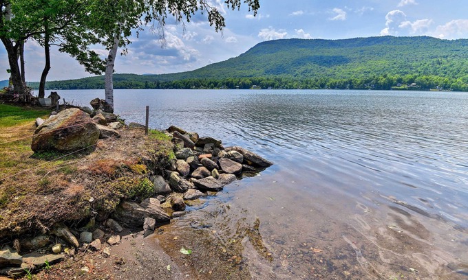 Lake Elmore Apartamento | Espectacular casa frente al lago cerca de Stowe con sala de juegos.