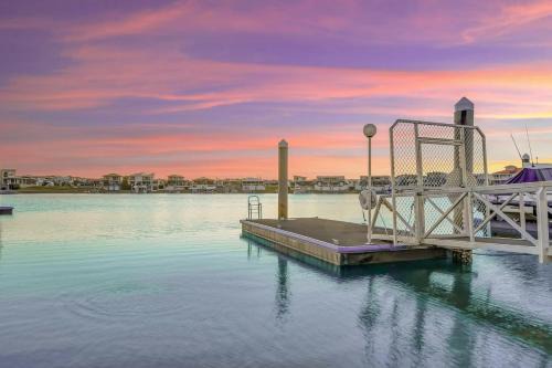 Port Macquarie Villa | Waterfront-Bay View