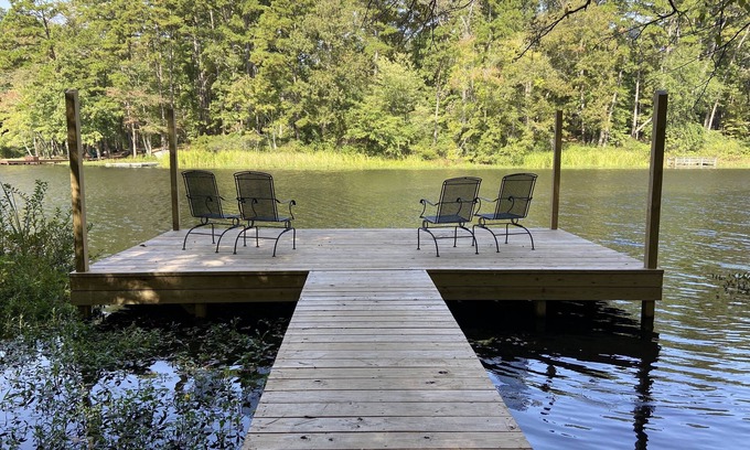 Holly Lake Ranch Casa | Hermosa cabaña frente al mar en Holly Lake, capacidad para 6 personas, muelle privado con canoa