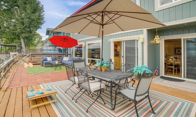 Upper Lake Casa | Waterfront Clear Lake Home w/ Game Room & Deck!