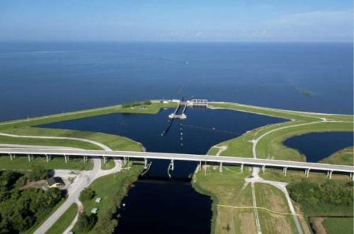 Clewiston Apartamento | Waterfront Condo by the Marina