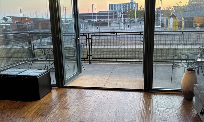 Sandusky Condominio | Waterfront Condo with great views of Sandusky Bay & Cedar Point Amusement Park