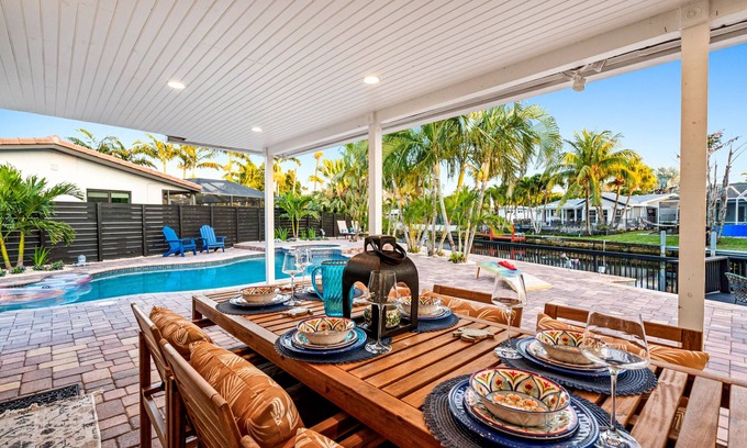 Fort Lauderdale Casa | Waterfront*HeatedPool+SPA*Kayak/Boards*Bbq