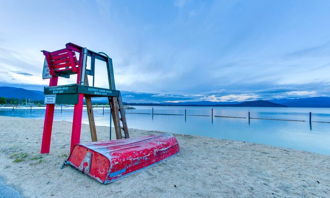Sandpoint Casa | Encantadora casa frente al agua que admite perros con muelle privado y espacio para todos