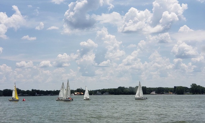 Buckeye Lake Casa | WATERFRONT house on Buckeye Lake Ohio with Boat Dock Available