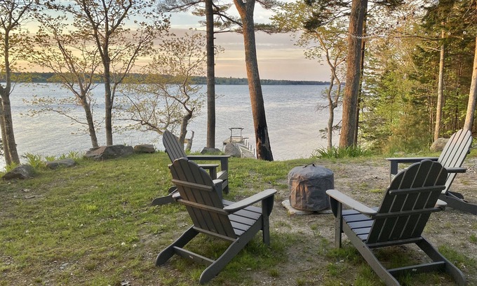 Round Pond Casa | Spacious Waterfront Round Pond Home on Muscongus Bay with Private Dock