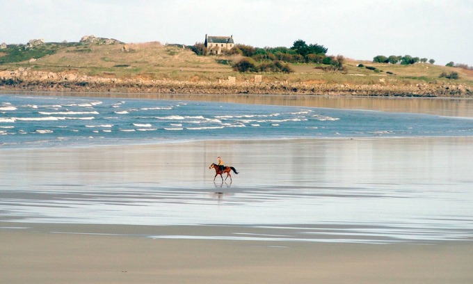 Plougoulm Villa | 3 ESTRELLAS VISTAS AL MAR Y PLAYAS DIRECTO CERCA DE ROSCOFF GARDEN CLOS GR34