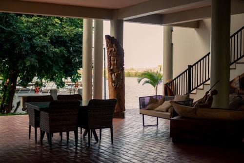 Liwonde Hotel | Waters Edge Liwonde