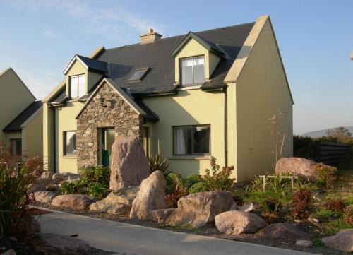 Waterville Casa | Waterville Holiday Homes No 10 by Trident Holiday Homes